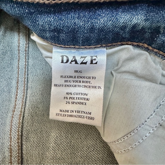 DAZE DENIM Hug High Rise Dad Jean - Picture 11 of 11